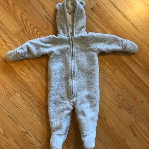 Gray fleece baby bunting sz 3-6 months